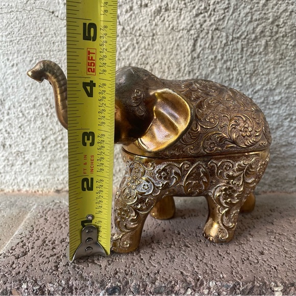 Heavy Decorative Sankyo Ornamental Elephant Music Box - Picture 10 of 13